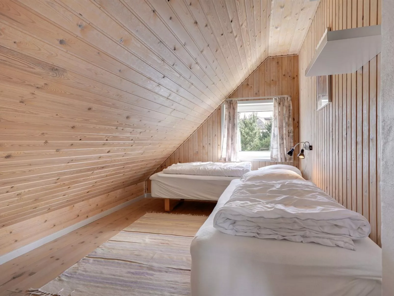 "Urda" - 1km from the sea-Drinnen