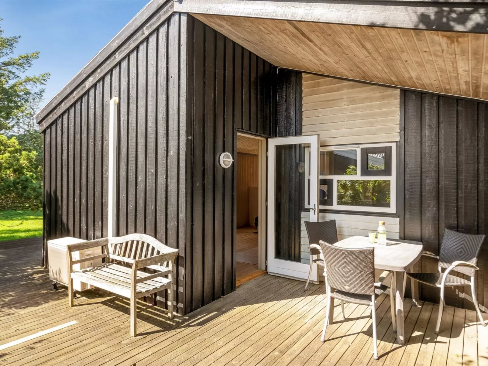 "Lazorka" - 450m from the sea-Dehors