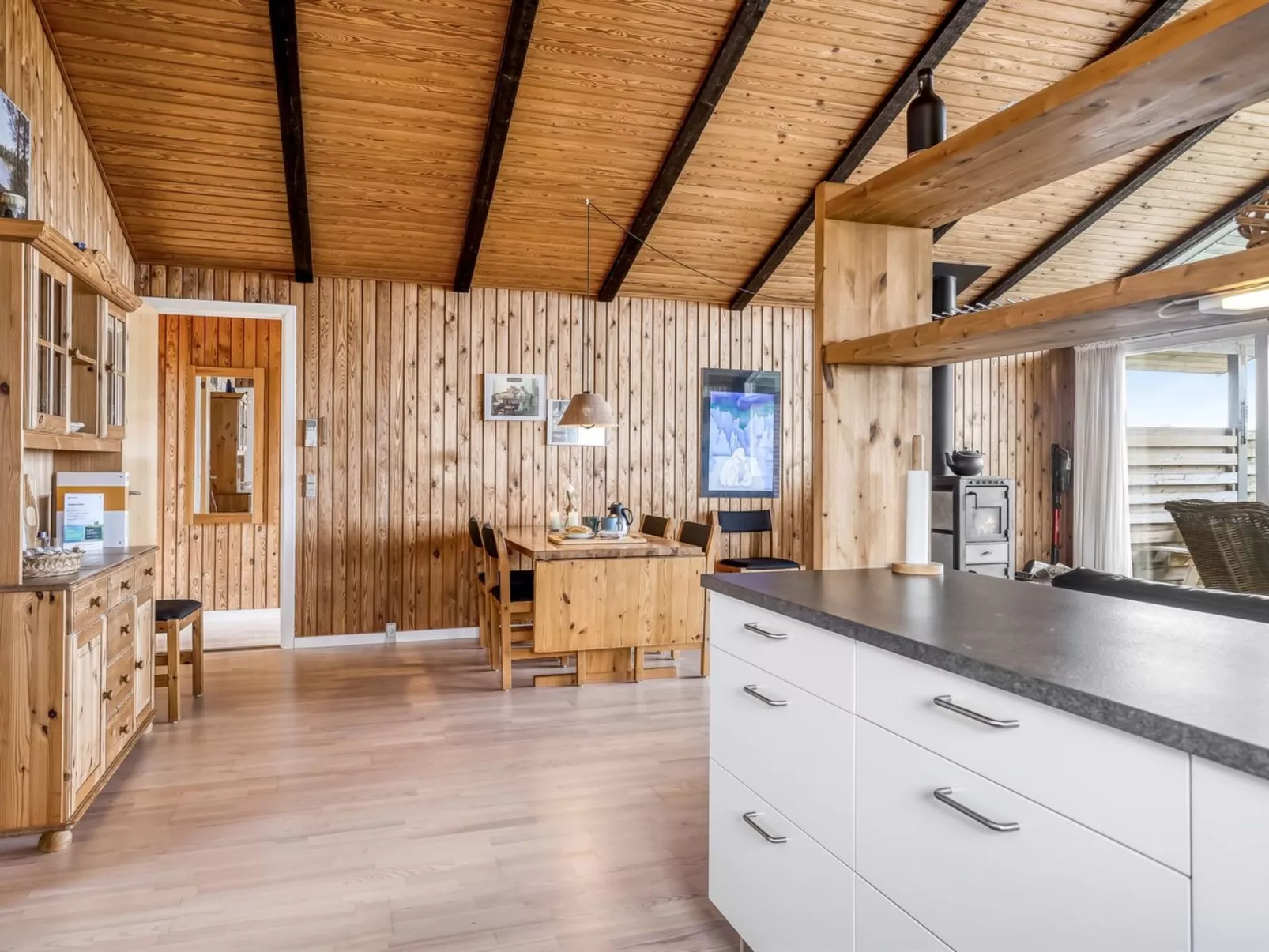 "Thrineke" - 200m from the sea-Dedans