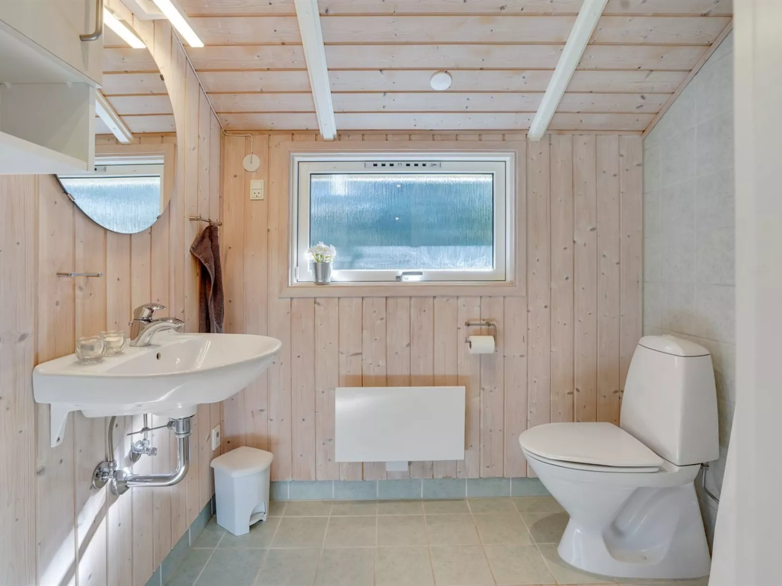 "Saana" - 700m from the sea-Drinnen