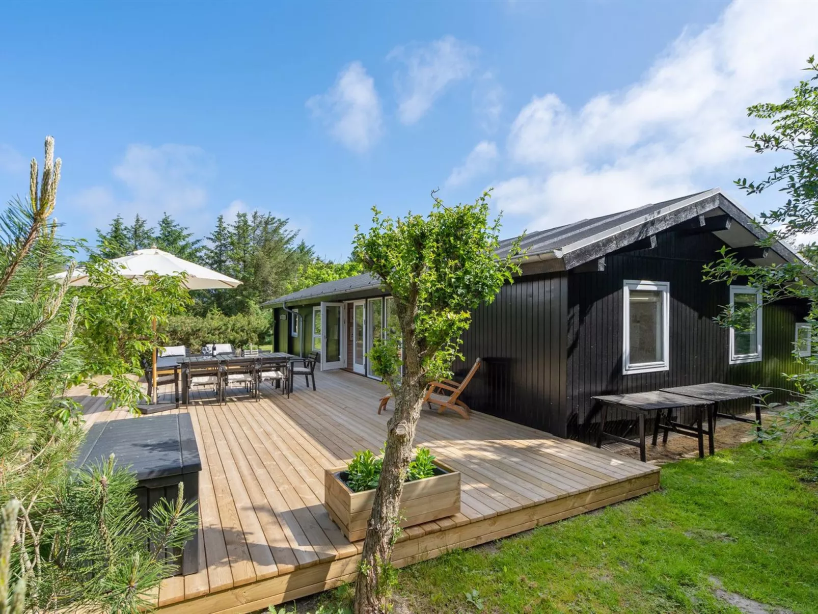 "Skogh" - 600m from the sea-Outside