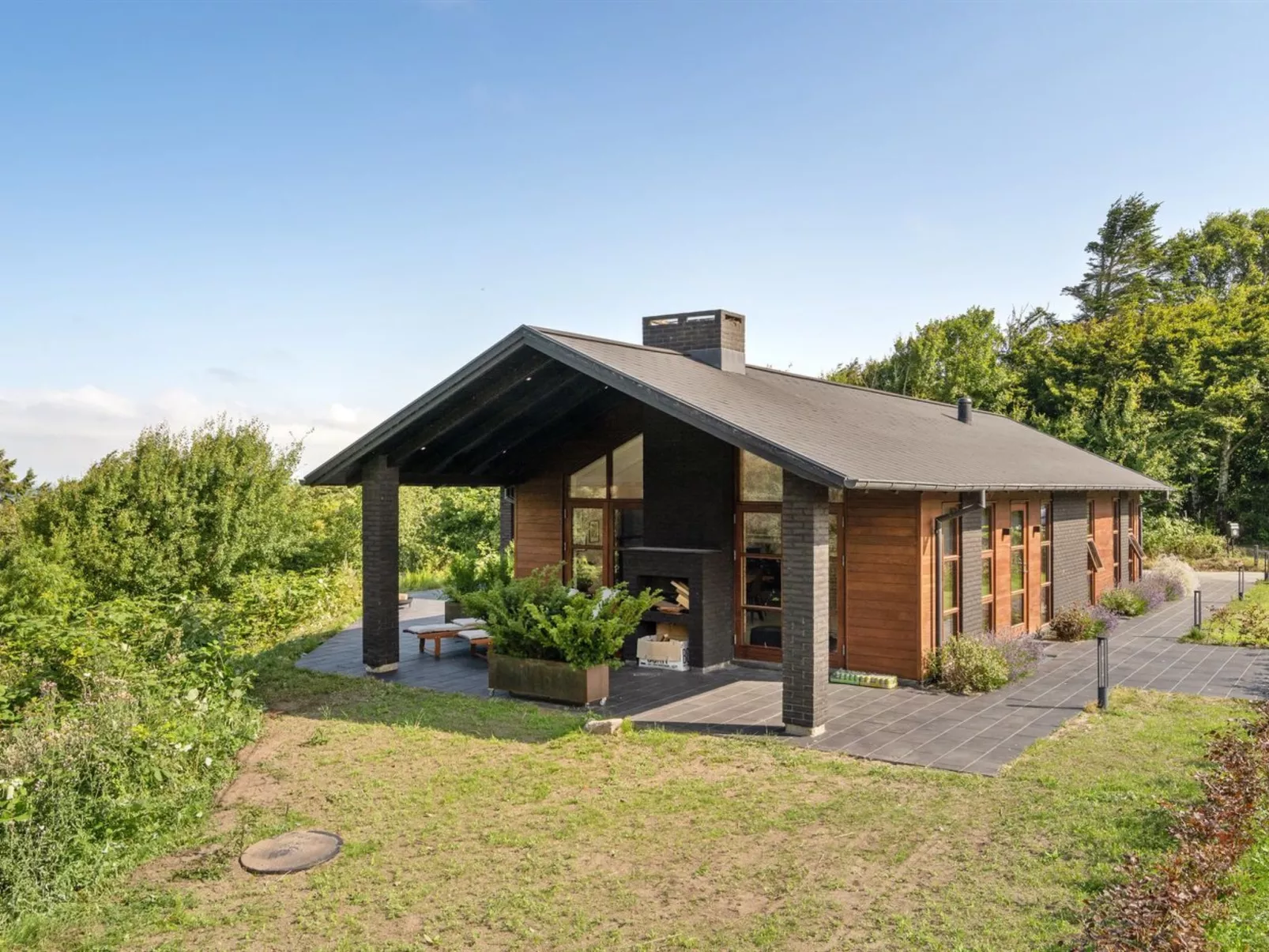 "Andri" - 600m to the fjord-Outside