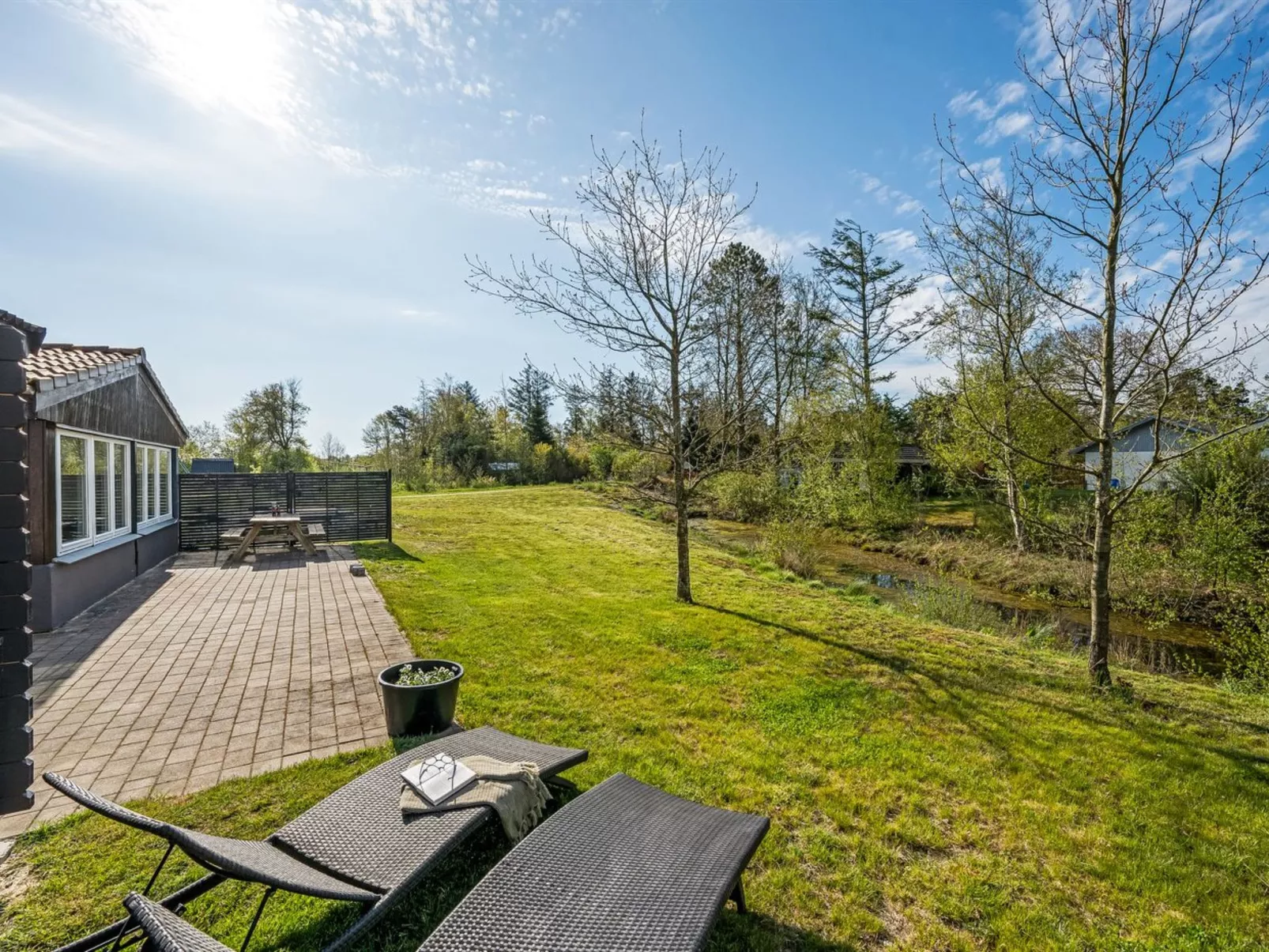 "Valdemar" - 350m to the fjord-Dehors