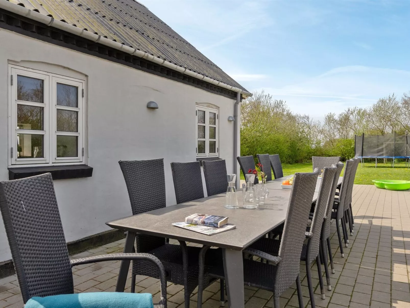 "Folkar" - 3km to the fjord-Outside