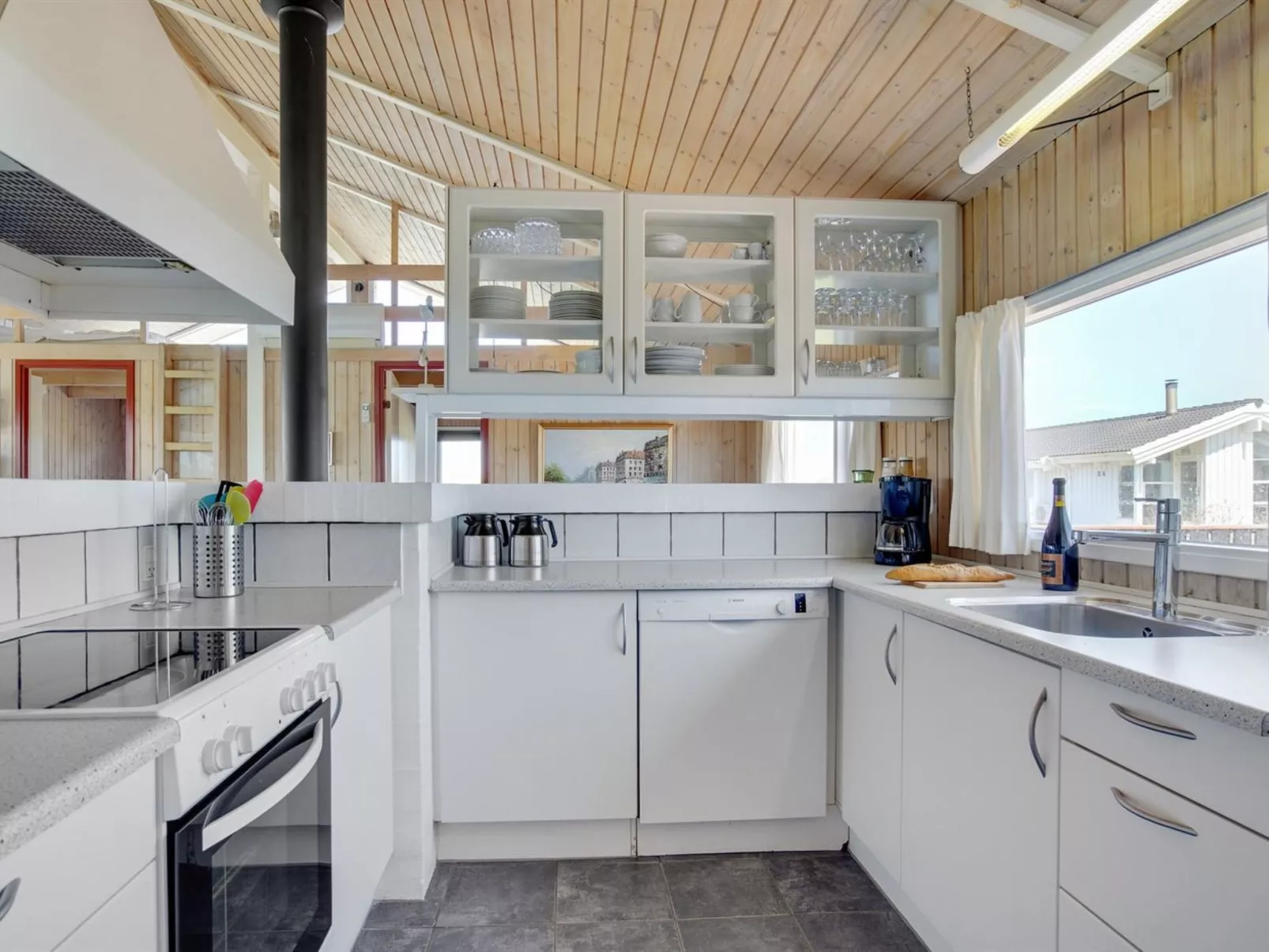 "Hermund" - 110m from the sea-Dedans