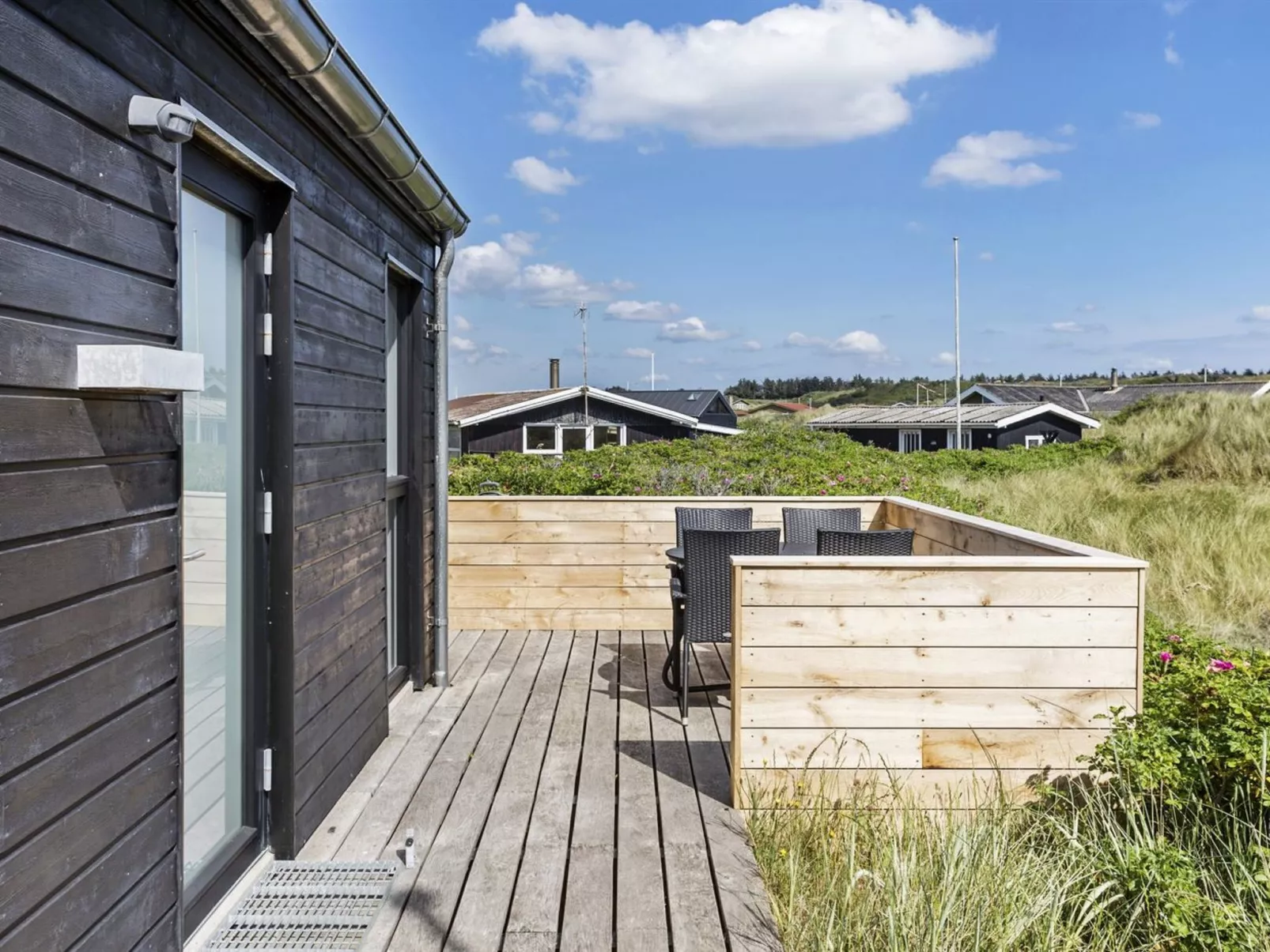 "Aaltje" - 65m from the sea-Draußen