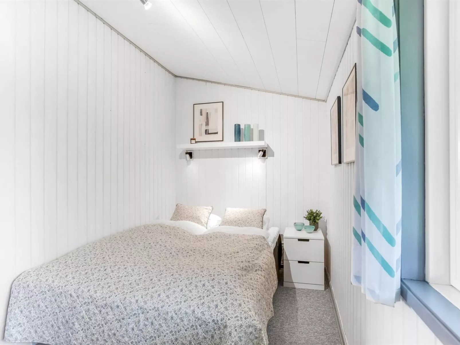 "Gunvor" - 1km from the sea-Inside