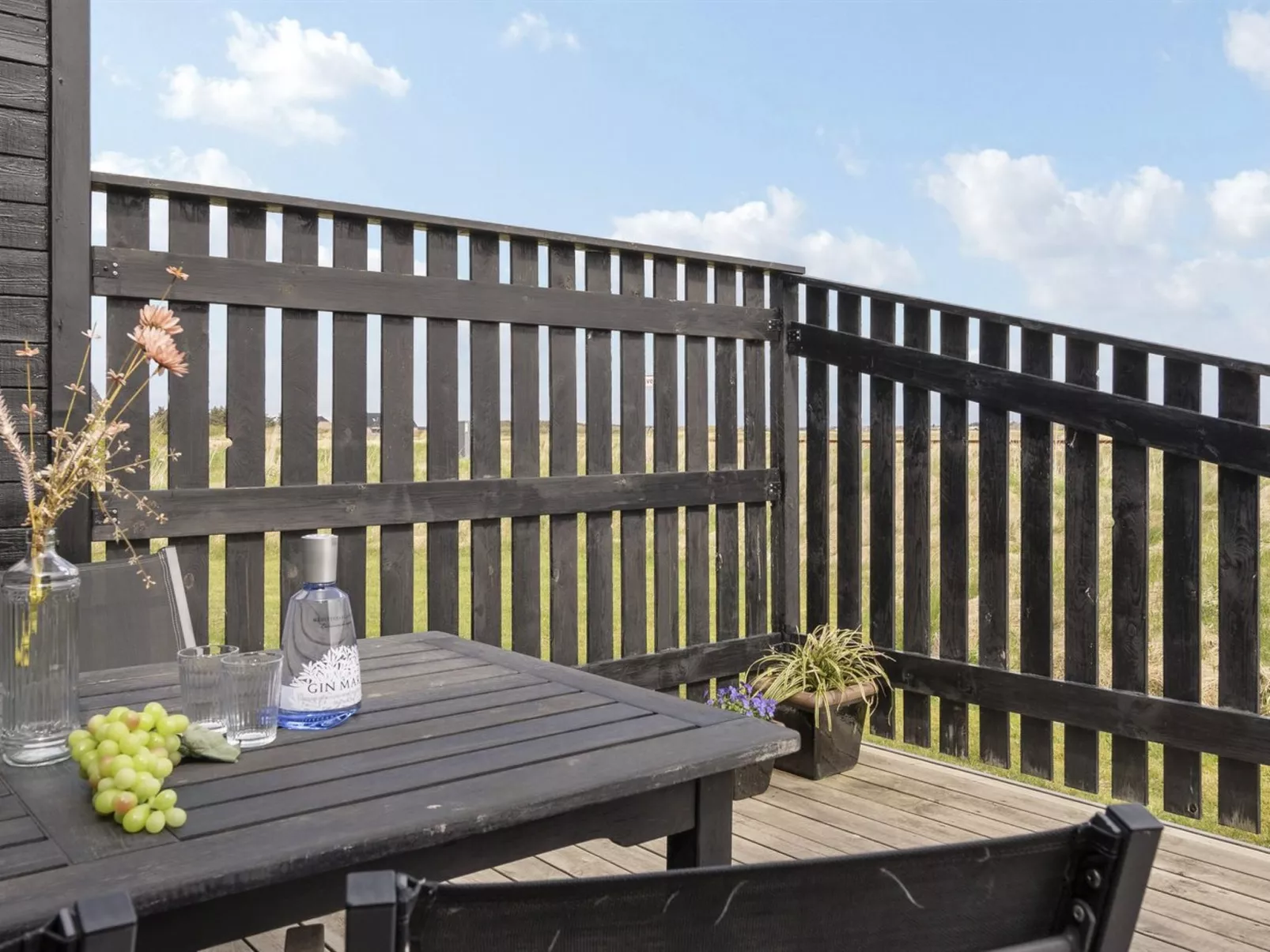 "Damaskin" - 300m from the sea-Draußen