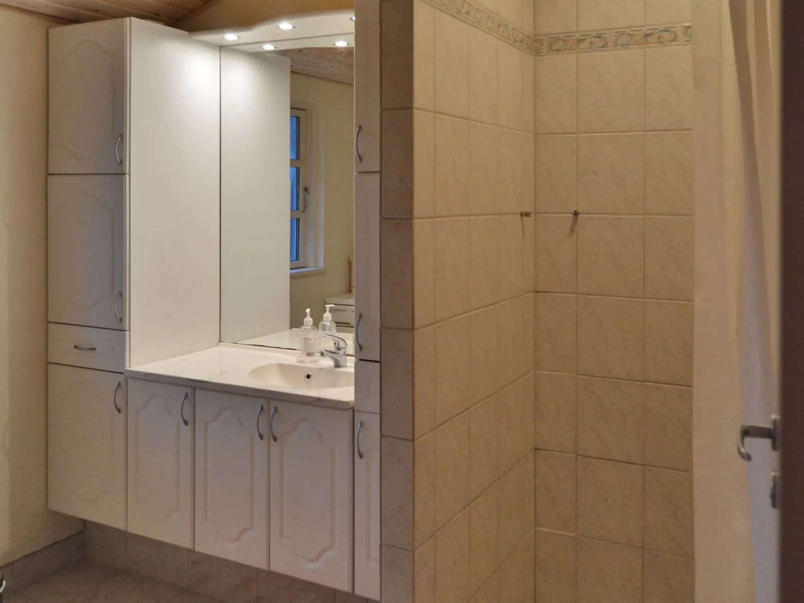 "Nitis" - 200m from the sea-Inside