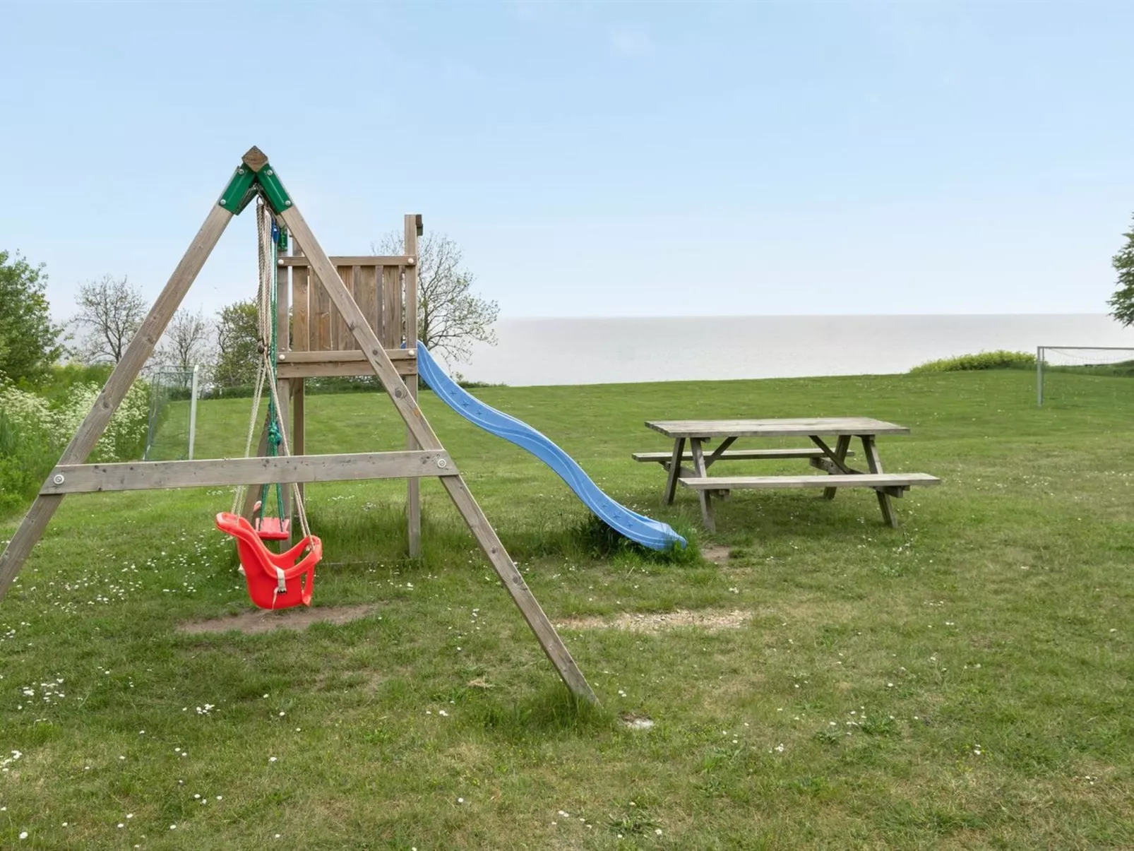 "Anastacia" - 75m from the sea-Outside