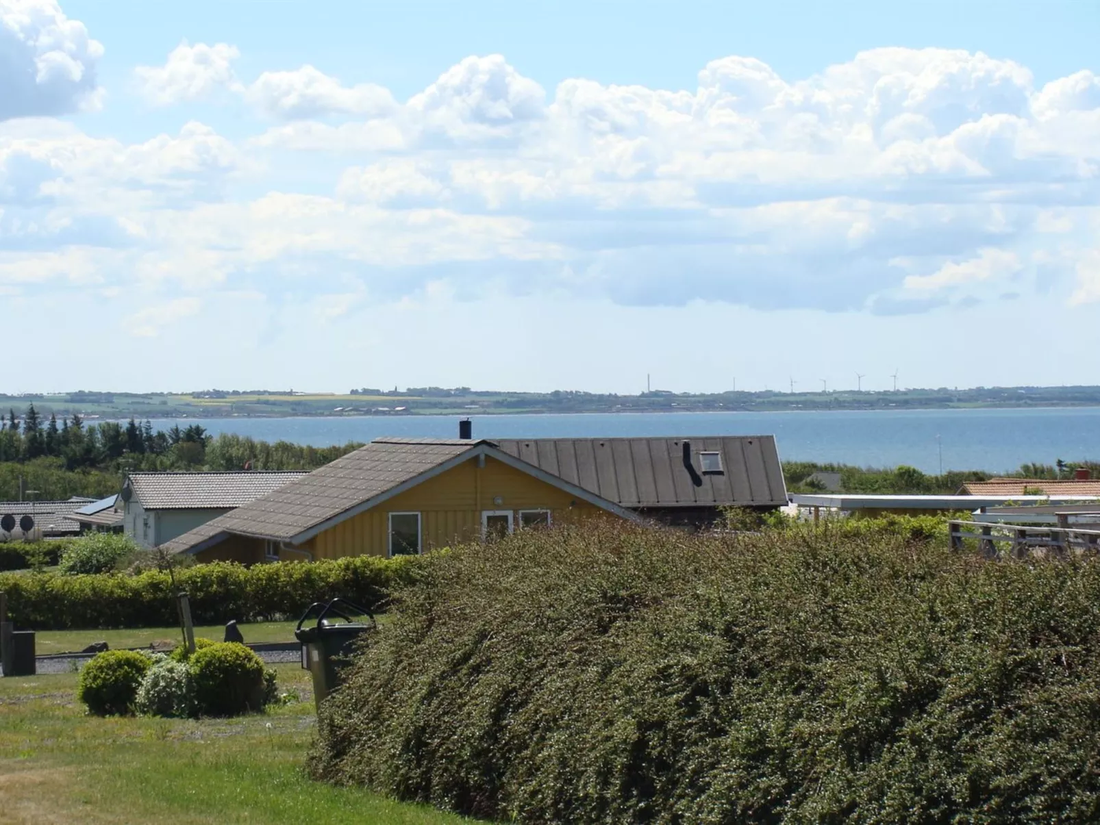 "Brynjolf" - 350m to the fjord-Outside