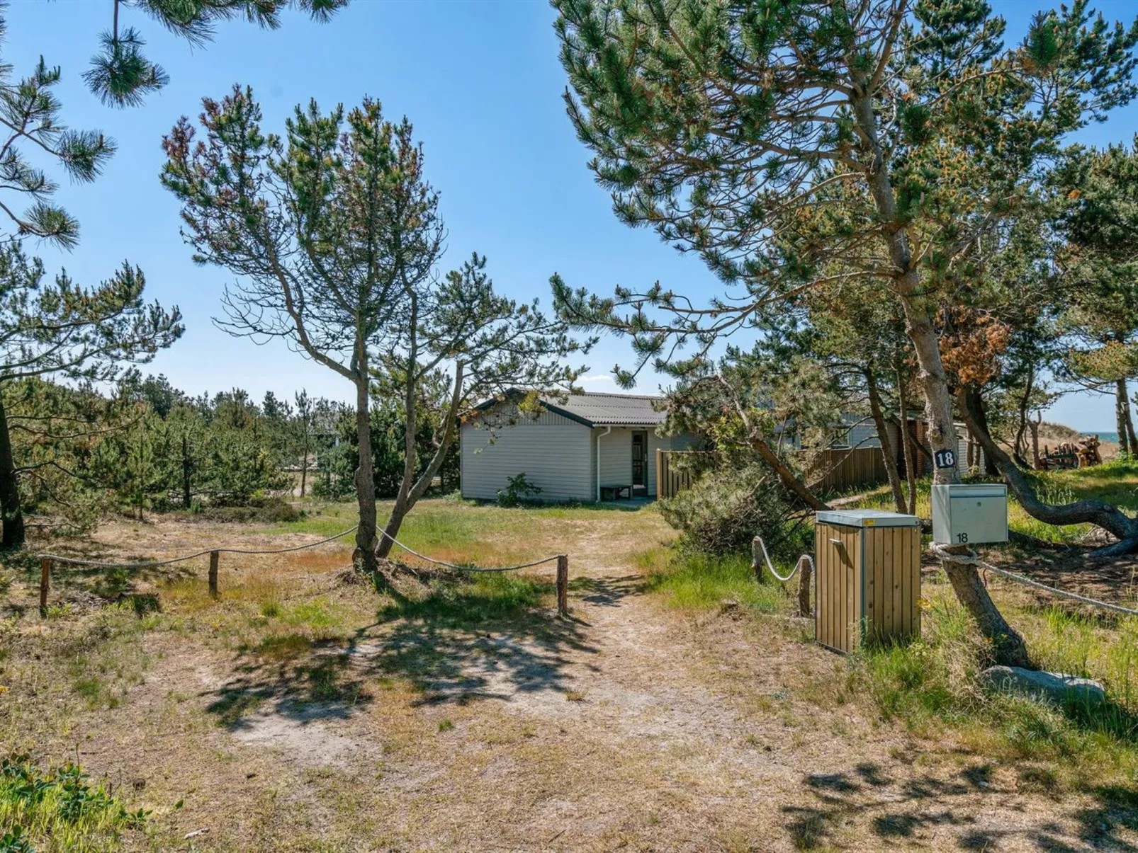 "Petersen" - 50m from the sea-Outside