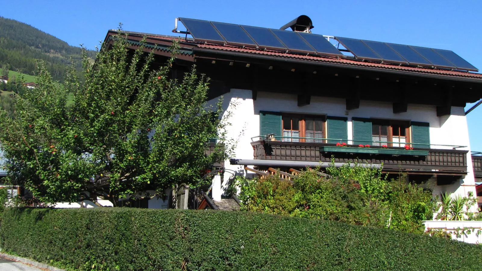 Röck II-Exterior summer