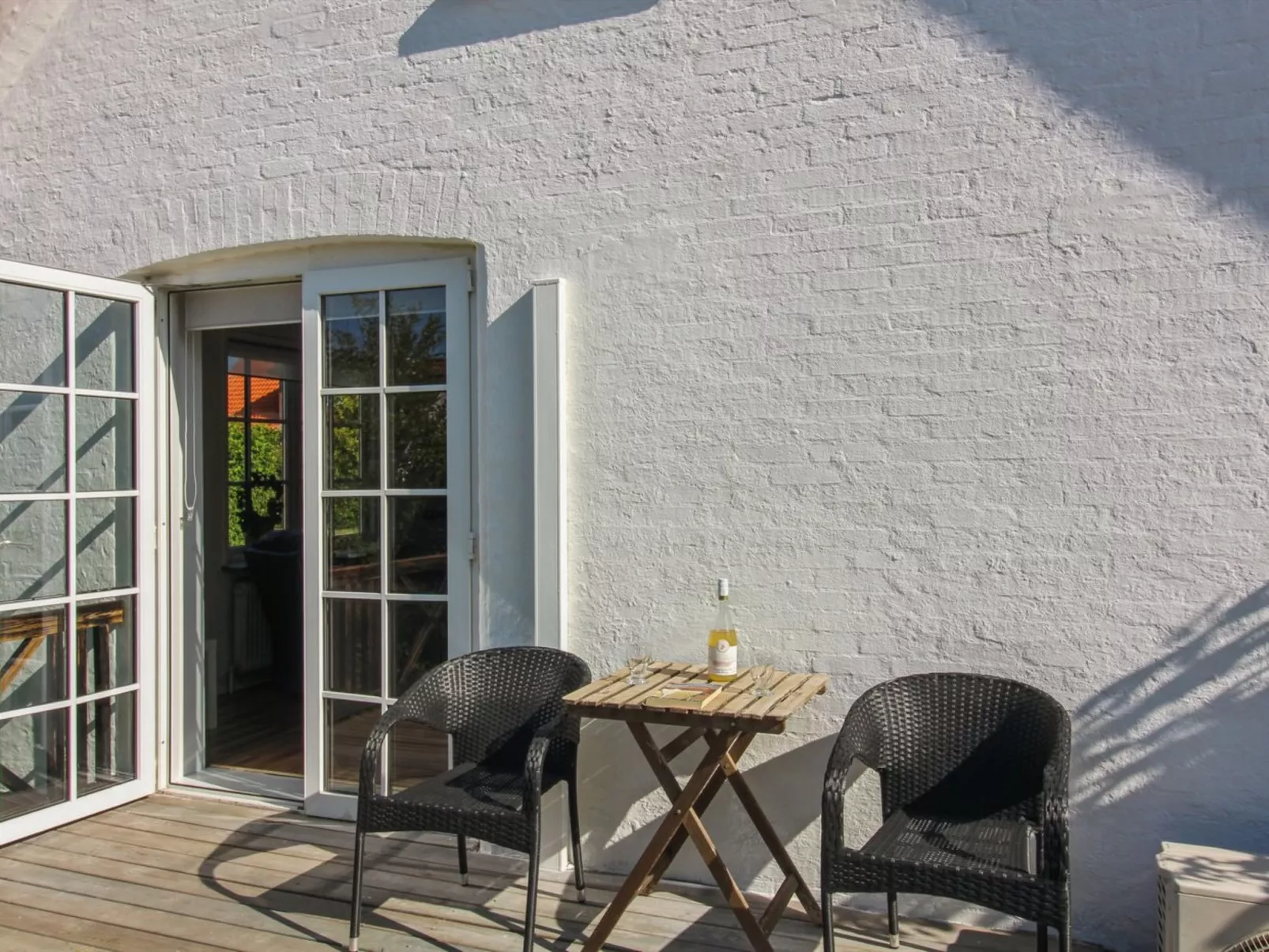 "Fraþulf" - 6km from the sea-Dehors