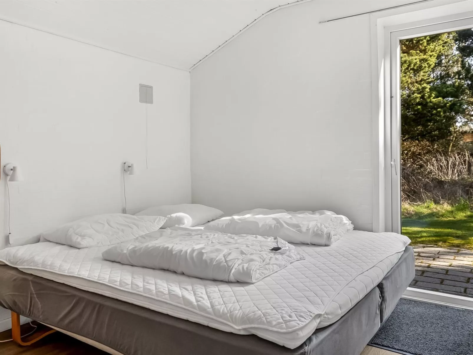 "Cora" - 1km from the sea-Inside