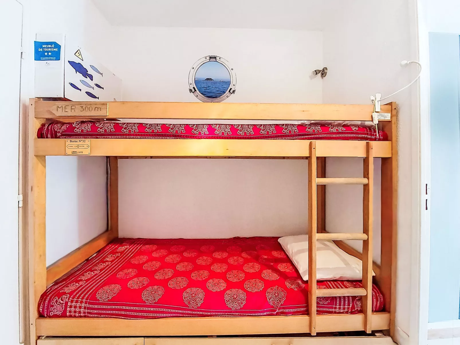 Les Aigues Marines-Inside