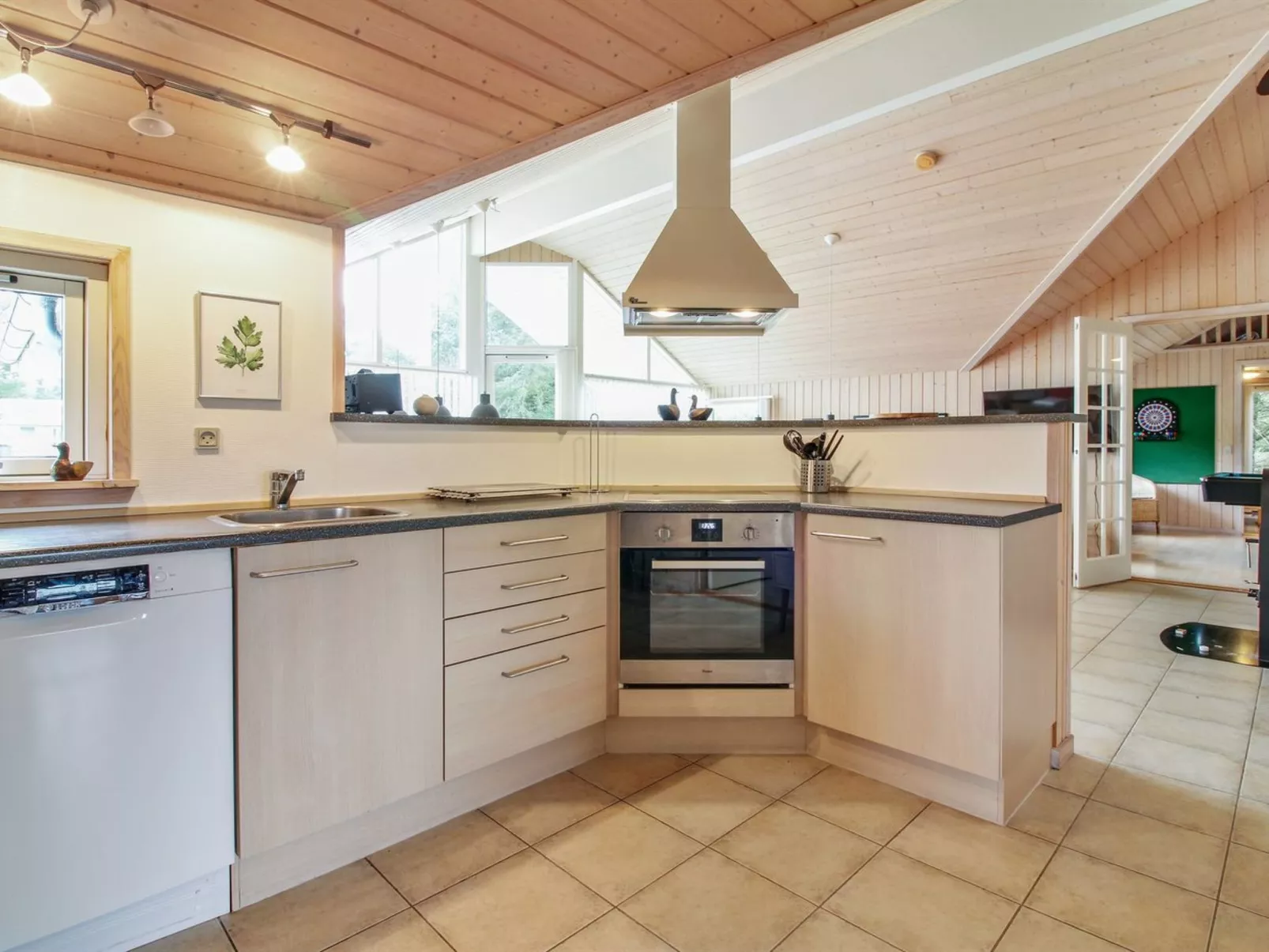 "Synnöve" - 550m from the sea-Inside