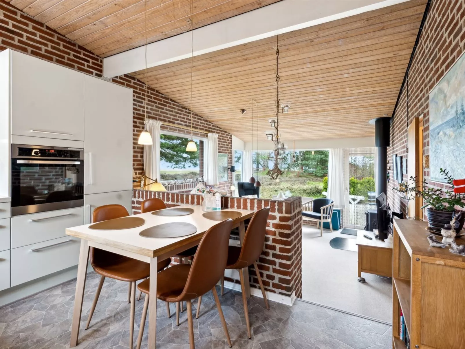 "Sedine" - 3.9km from the sea-Inside