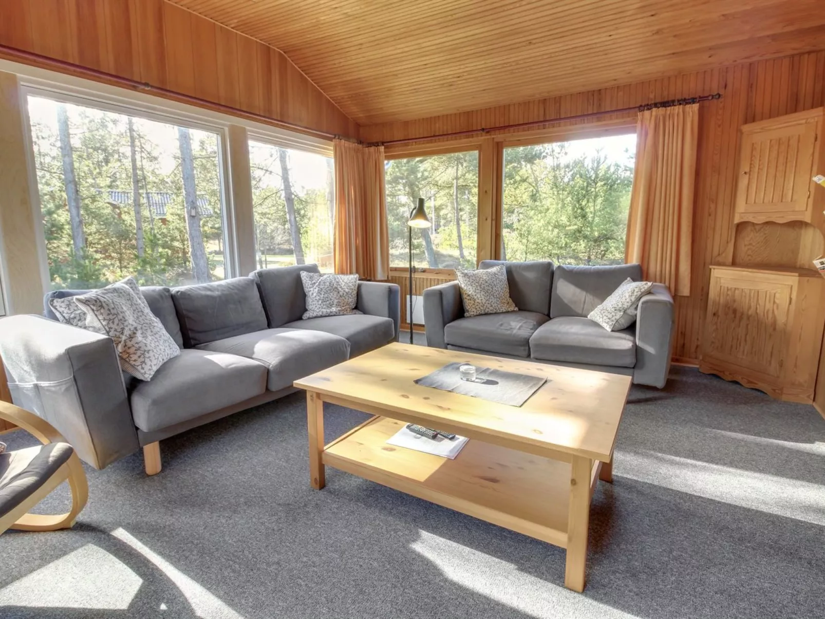 "Christian" - 3.5km from the sea-Drinnen