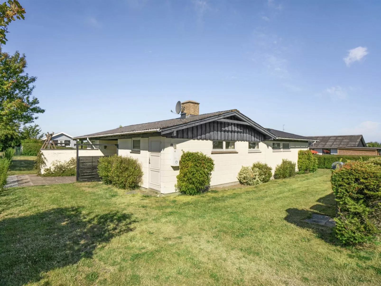 "Evald" - 200m from the sea-Outside