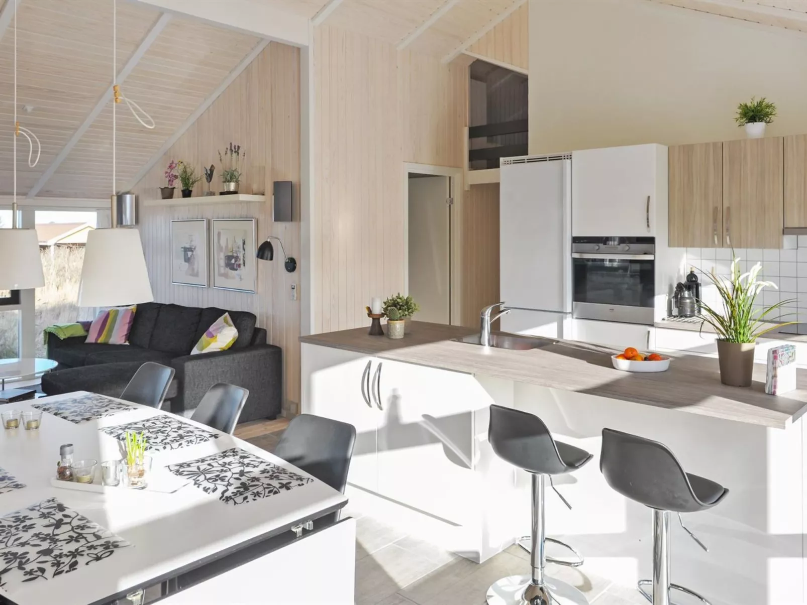 "Mathias" - 625m from the sea-Drinnen