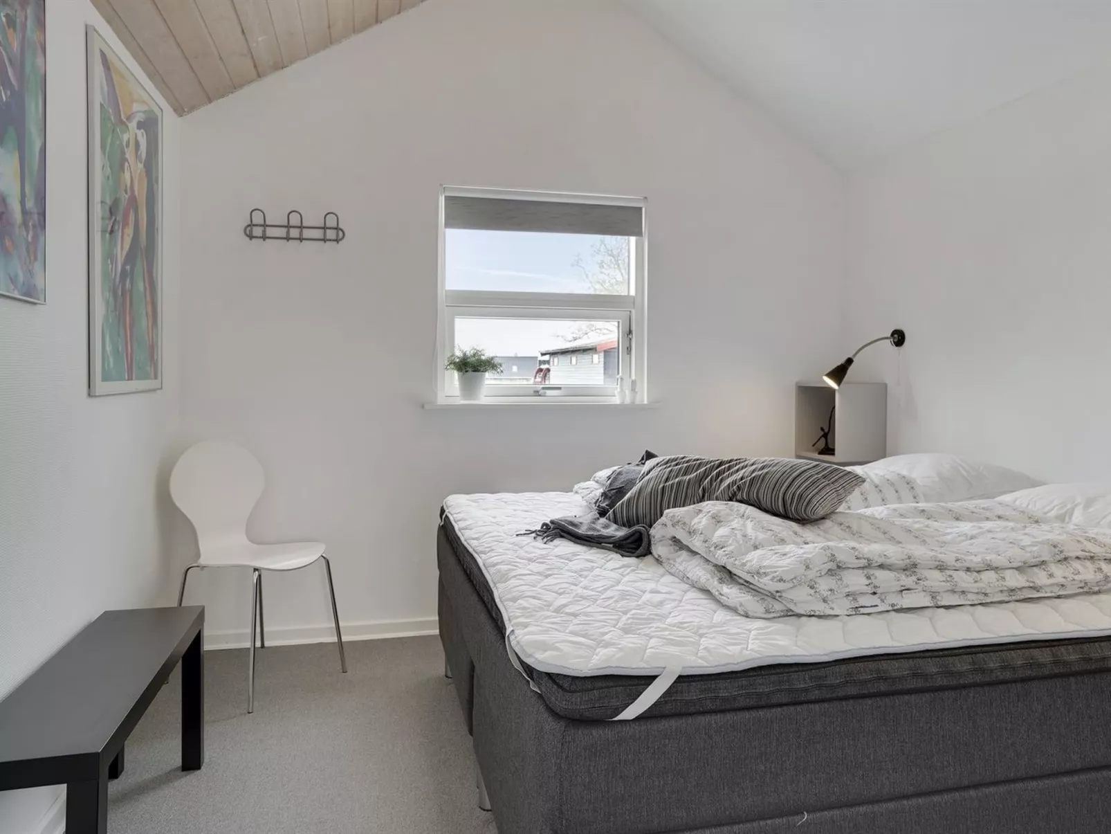 "Thorwith" - 150m from the sea-Dedans