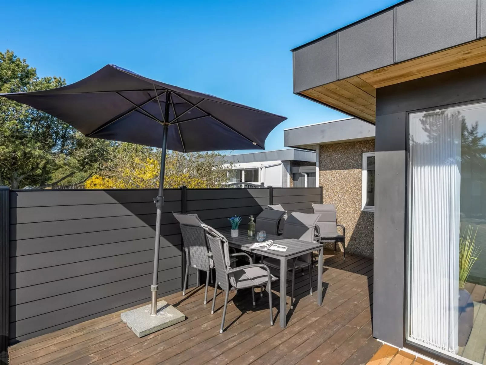 "Clemence" - 900m from the sea-Outside