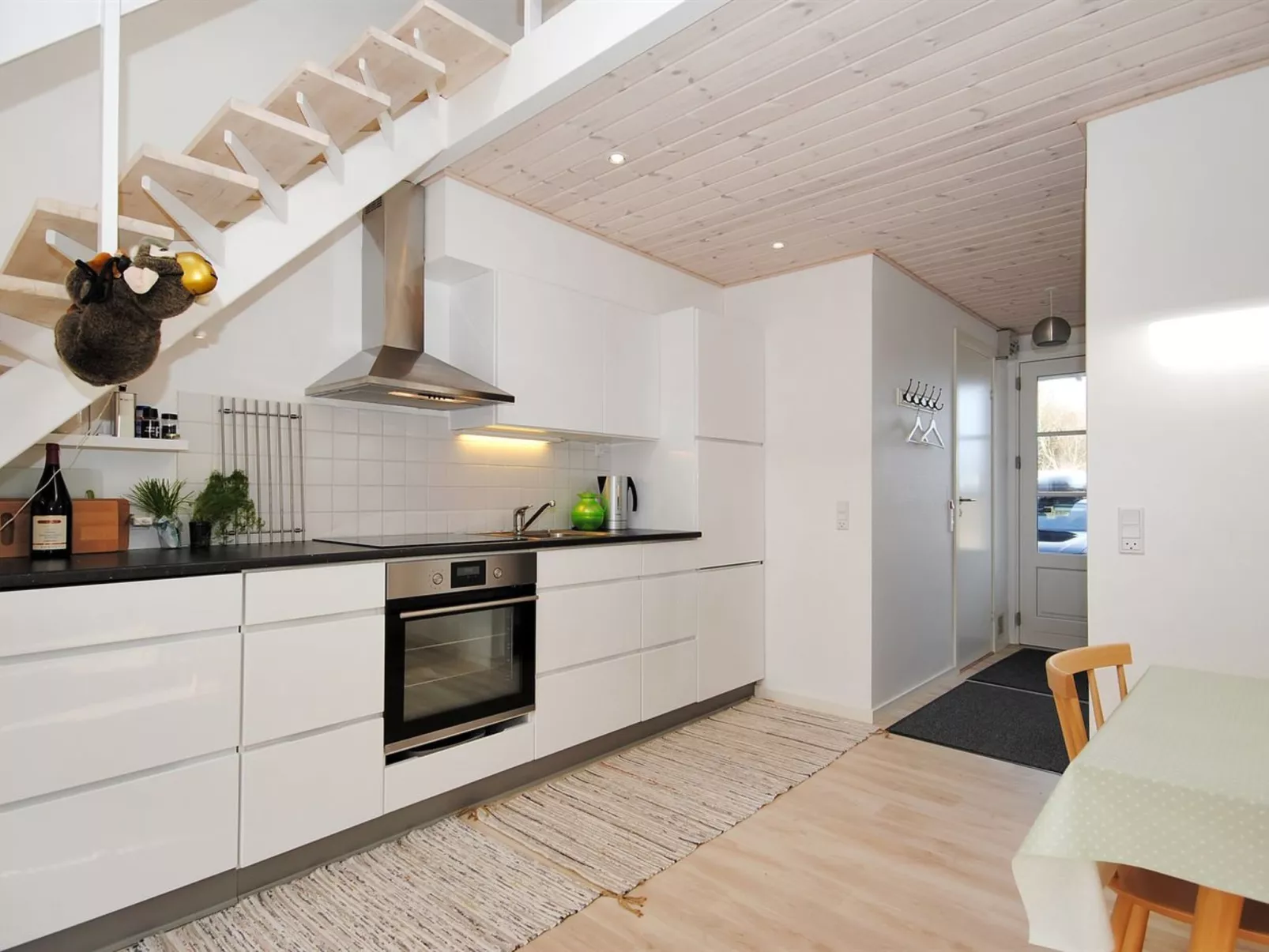 "Benta" - 150m to the fjord-Dedans