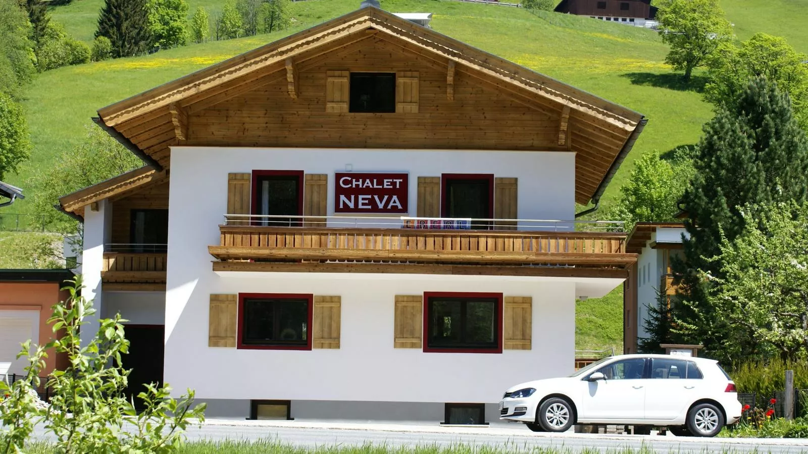 Neva S Saalbach-Exterior summer