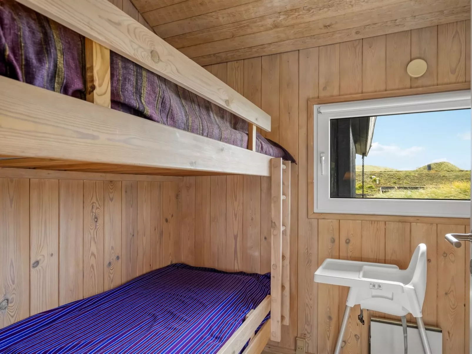 "Rosemari" - 260m from the sea-Drinnen