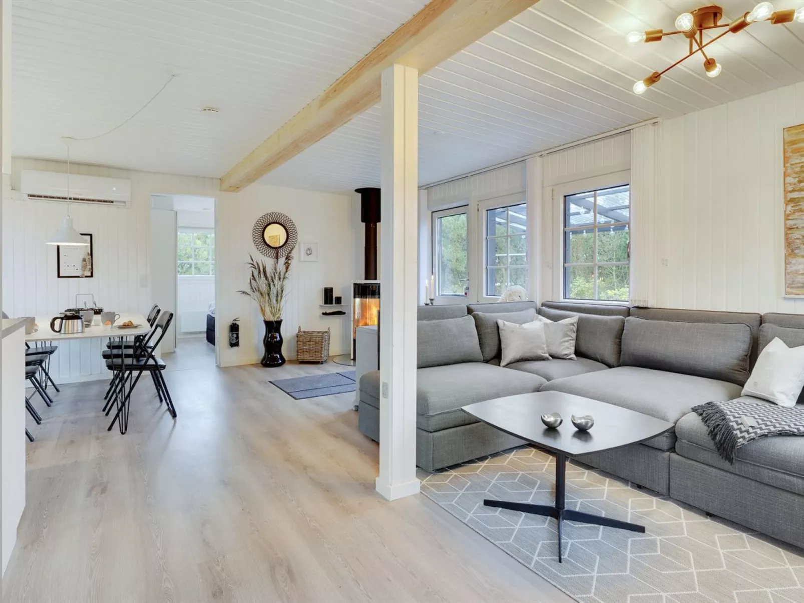 "Corina" - 100m from the sea-Drinnen