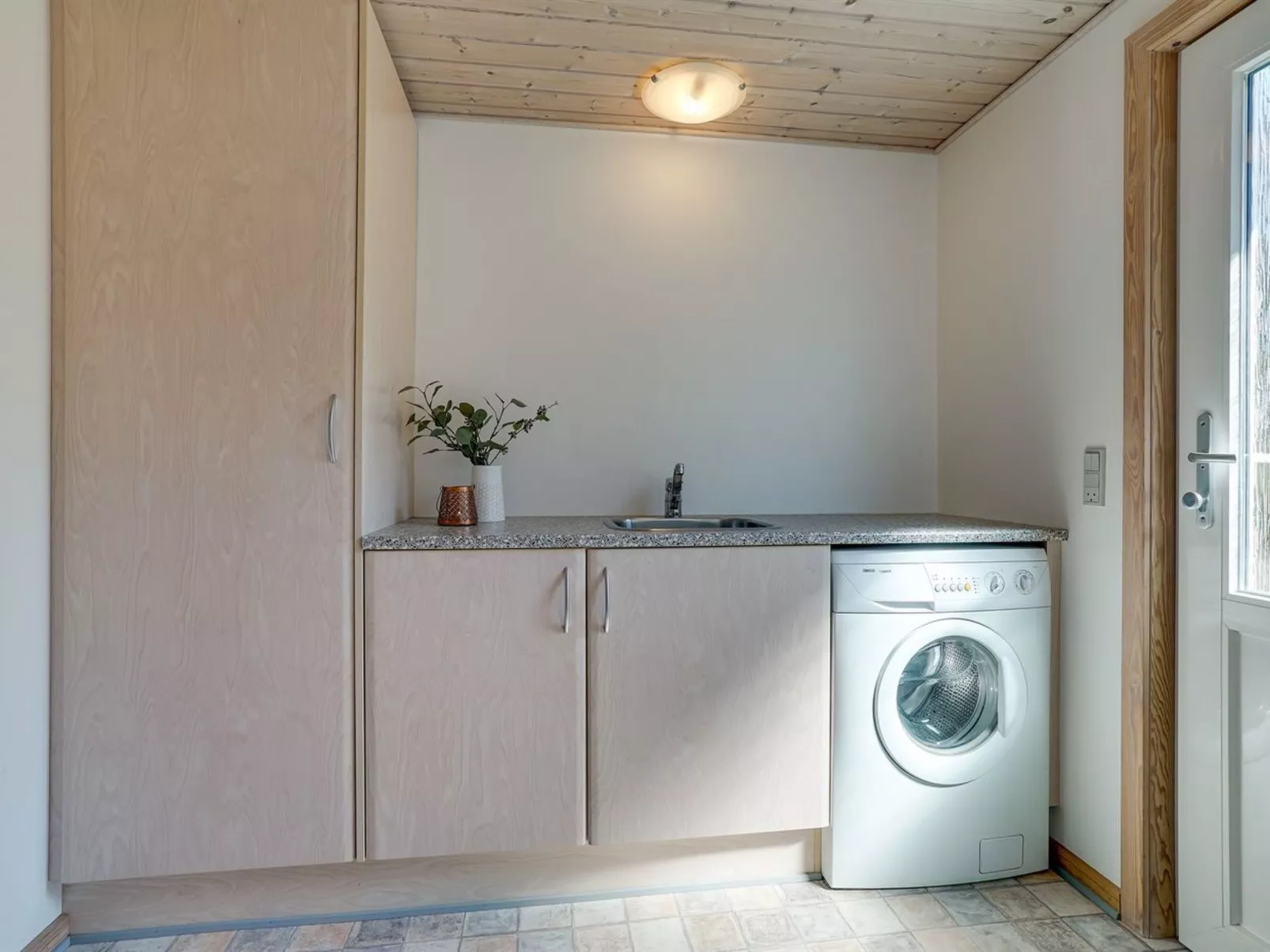 "Afke" - 900m from the sea-Dedans