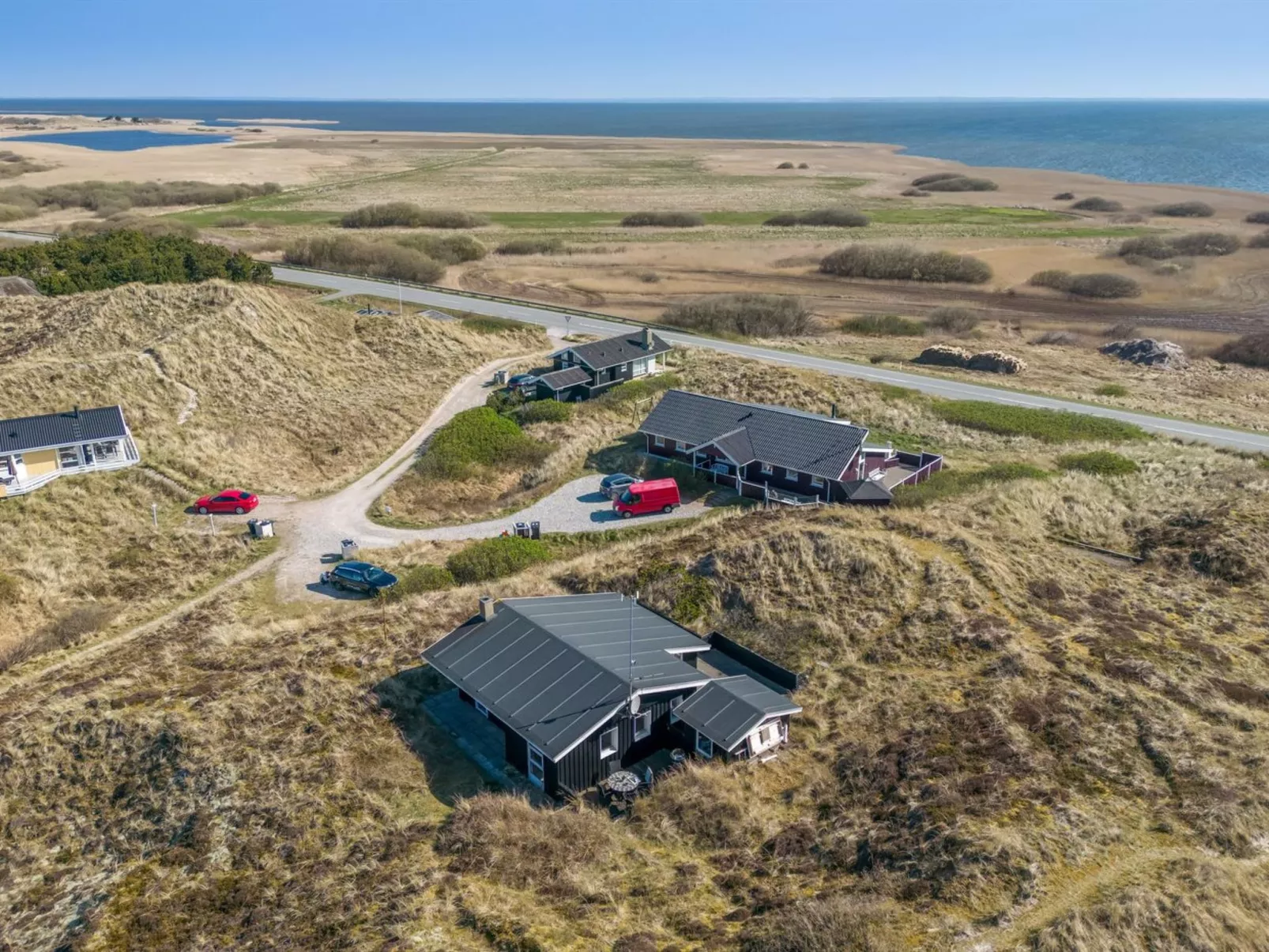 "Vina" - 200m to the fjord-Outside