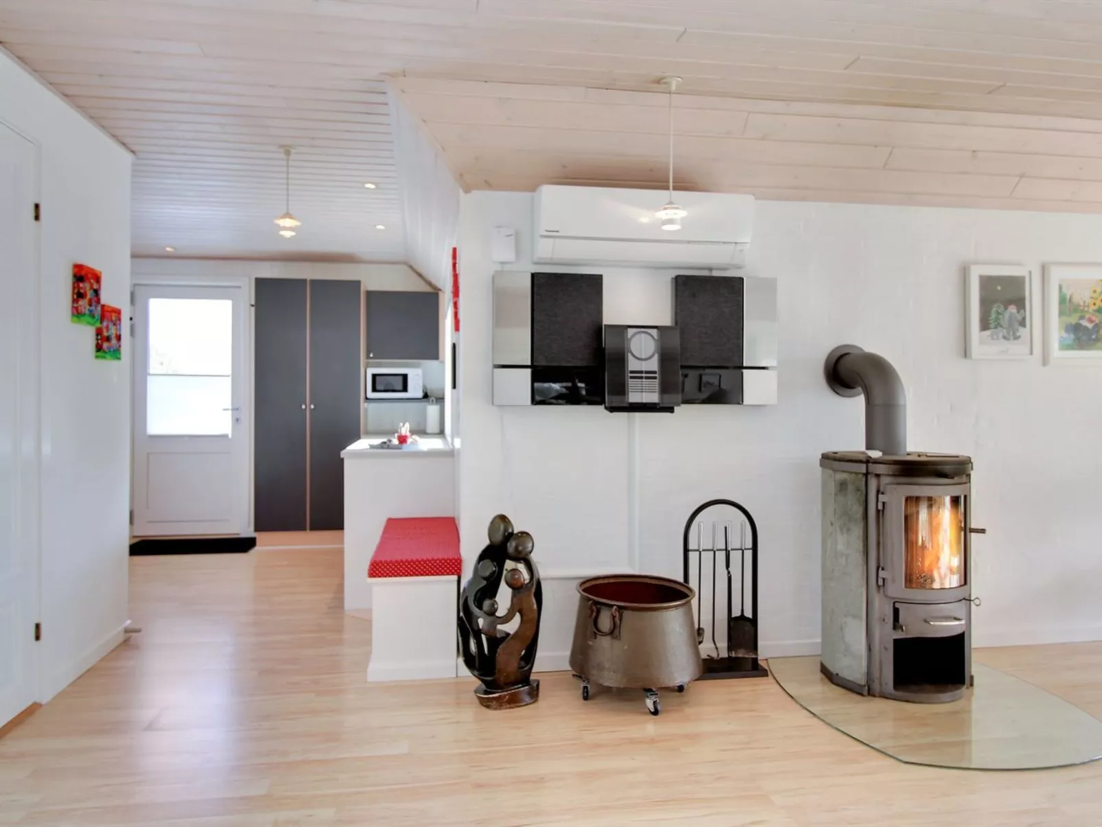 "Carolin" - 400m from the sea-Drinnen