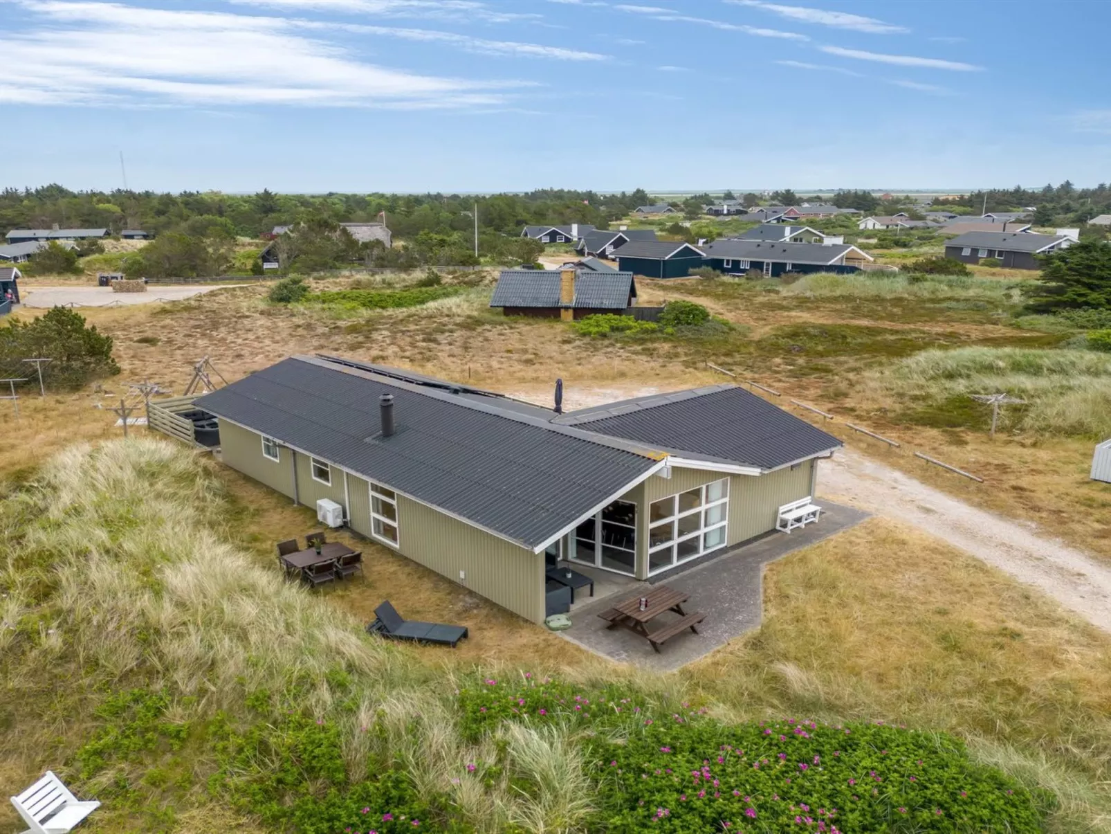 "Drifa" - 600m from the sea-Dehors