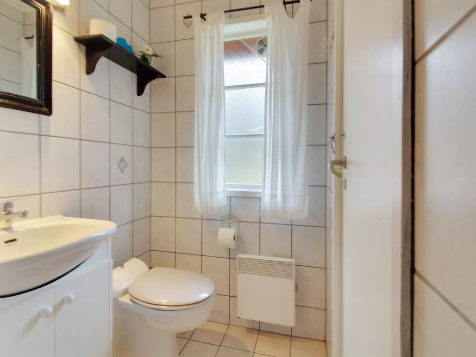 "Loke" - 300m from the sea-Drinnen