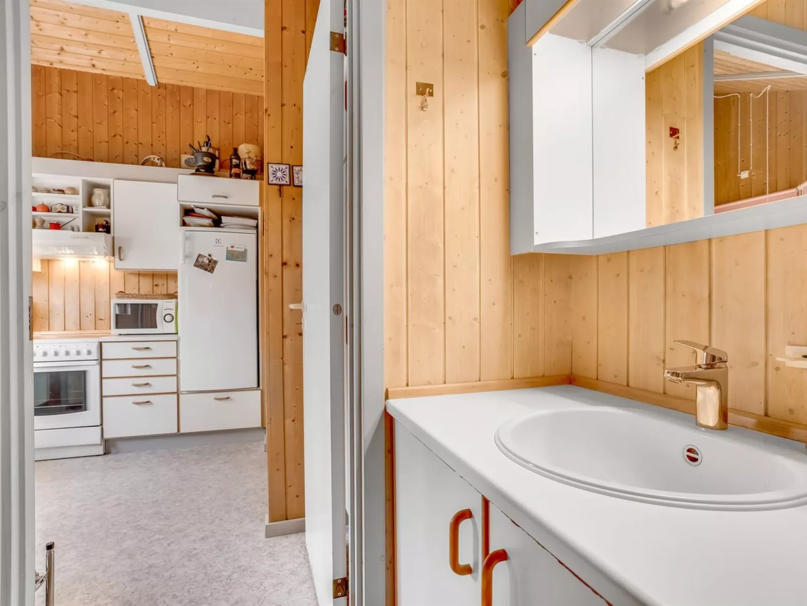 "Eeva" - 900m from the sea-Dedans