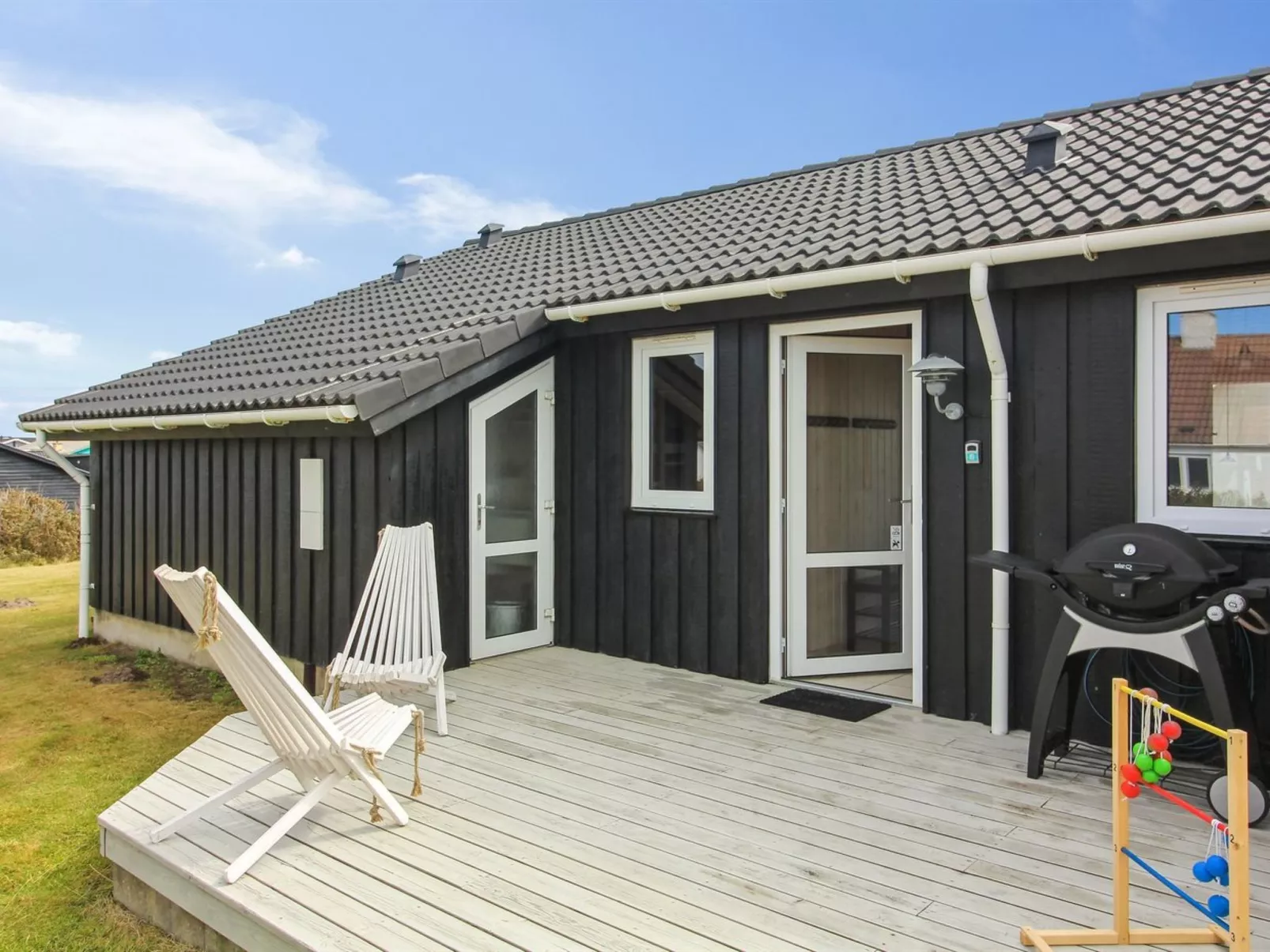 "Eyvin" - 100m from the sea-Outside