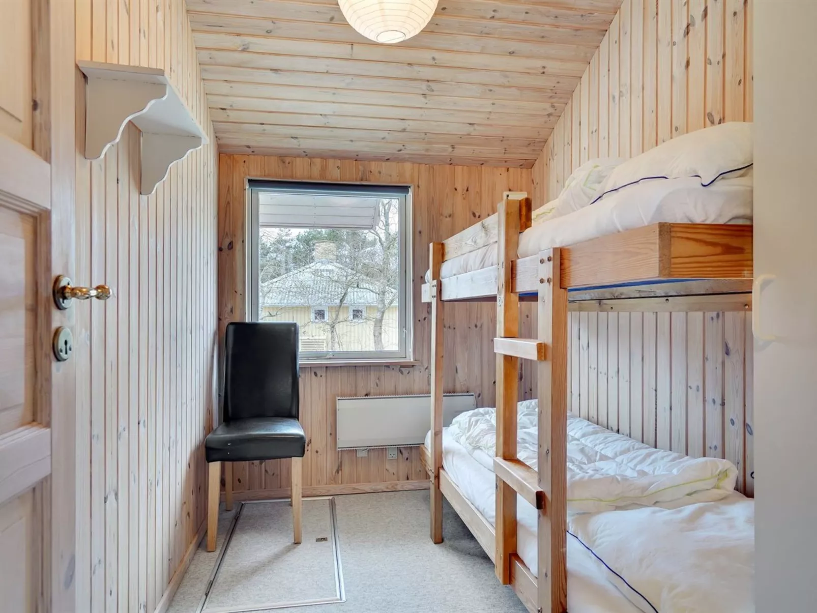 "Halla" - 200m to the fjord-Dedans