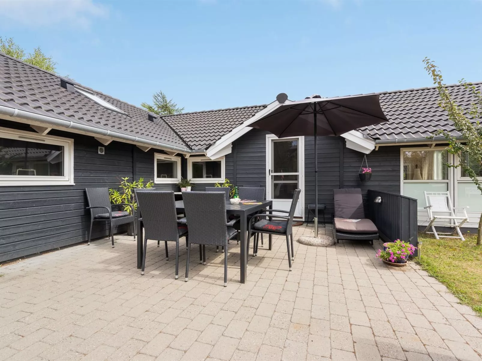 "Zelda" - 300m from the sea-Outside