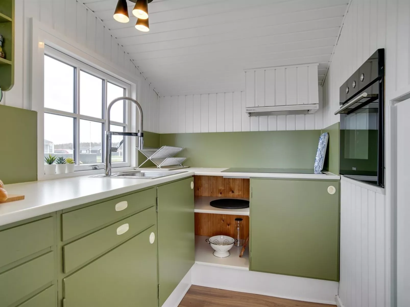 "Adina" - 50m from the sea-Inside