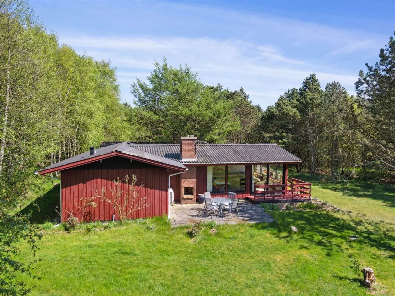 "Therbern" - 1.7km from the sea-Outside