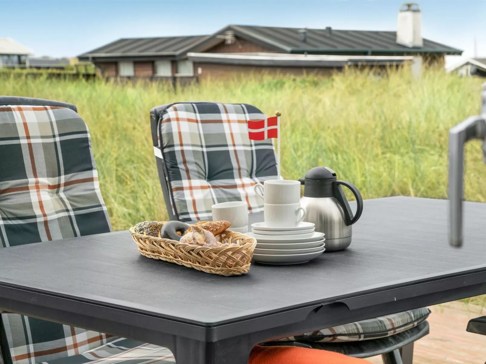 "Gilbert" - 96m from the sea-Dehors