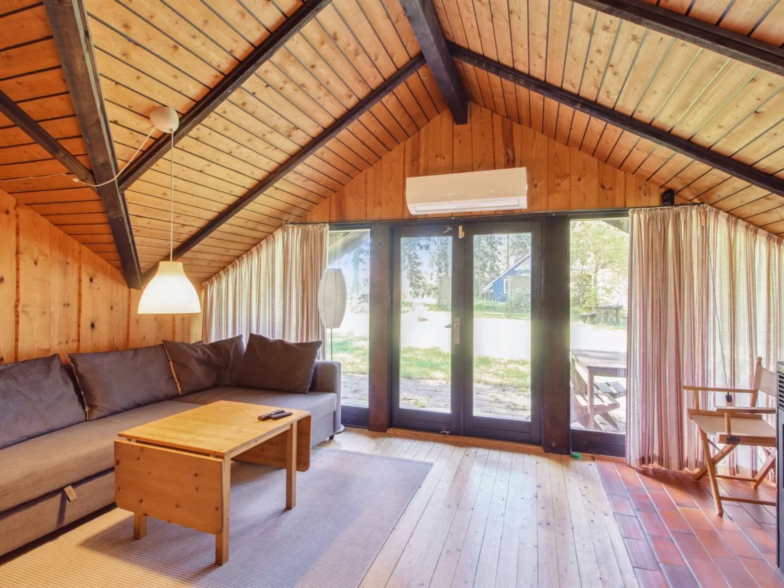 "Melba" - 8km from the sea-Drinnen