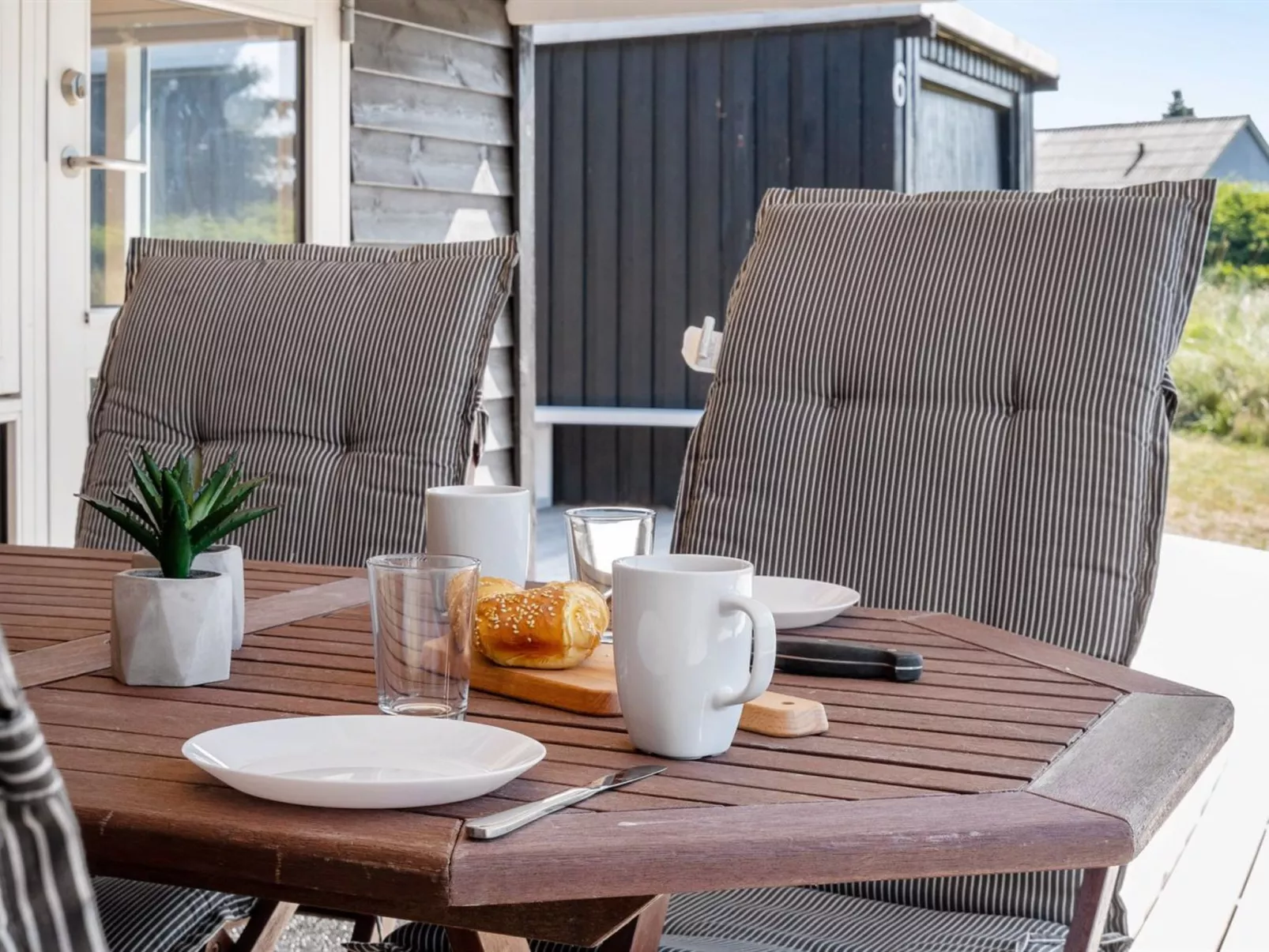 "Tameran" - 700m from the sea-Dehors