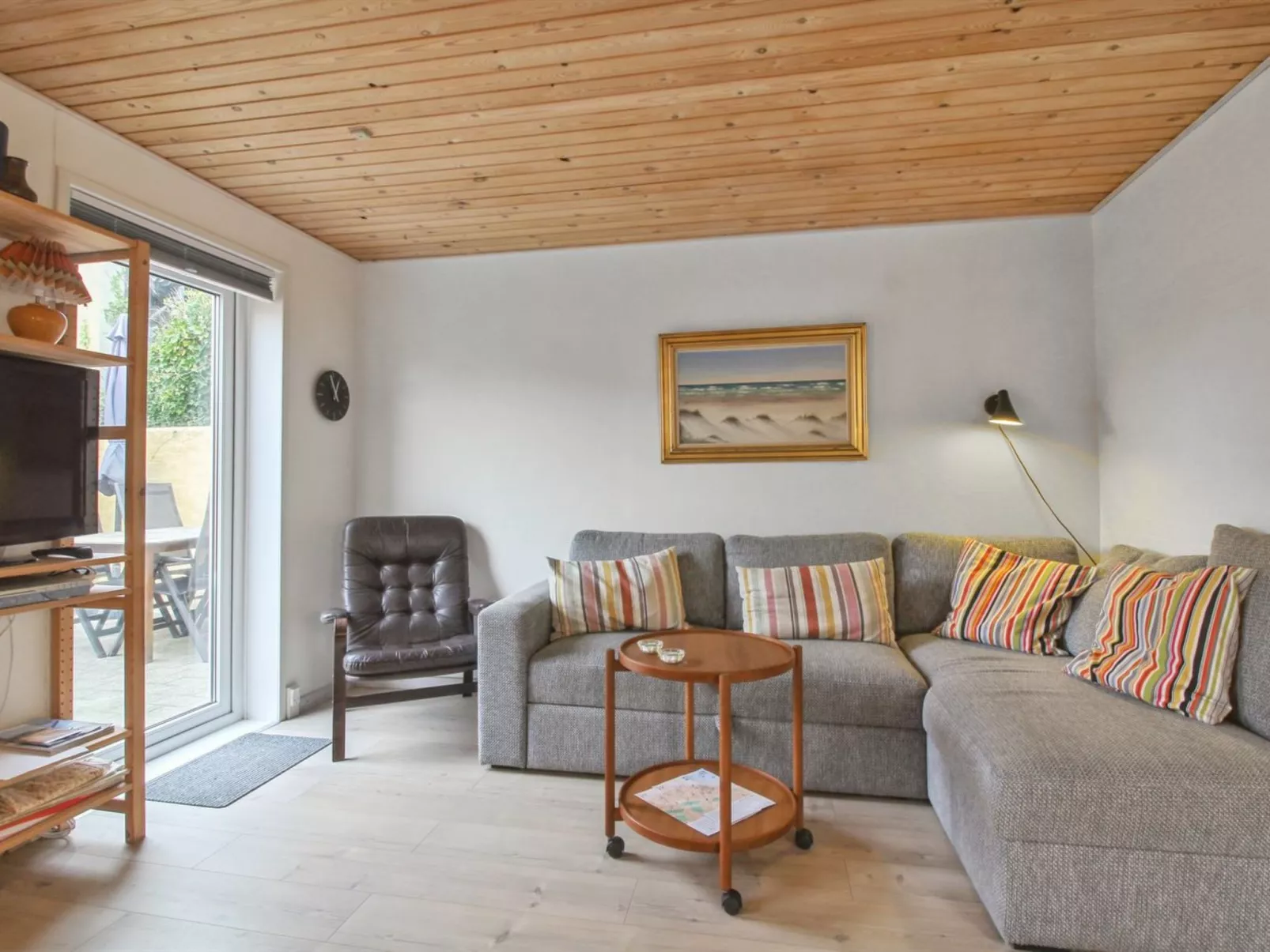 "Armi" - 75m from the sea-Drinnen