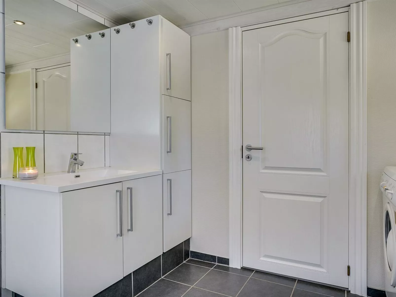 "Gudmund" - 3.9km from the sea-Dedans