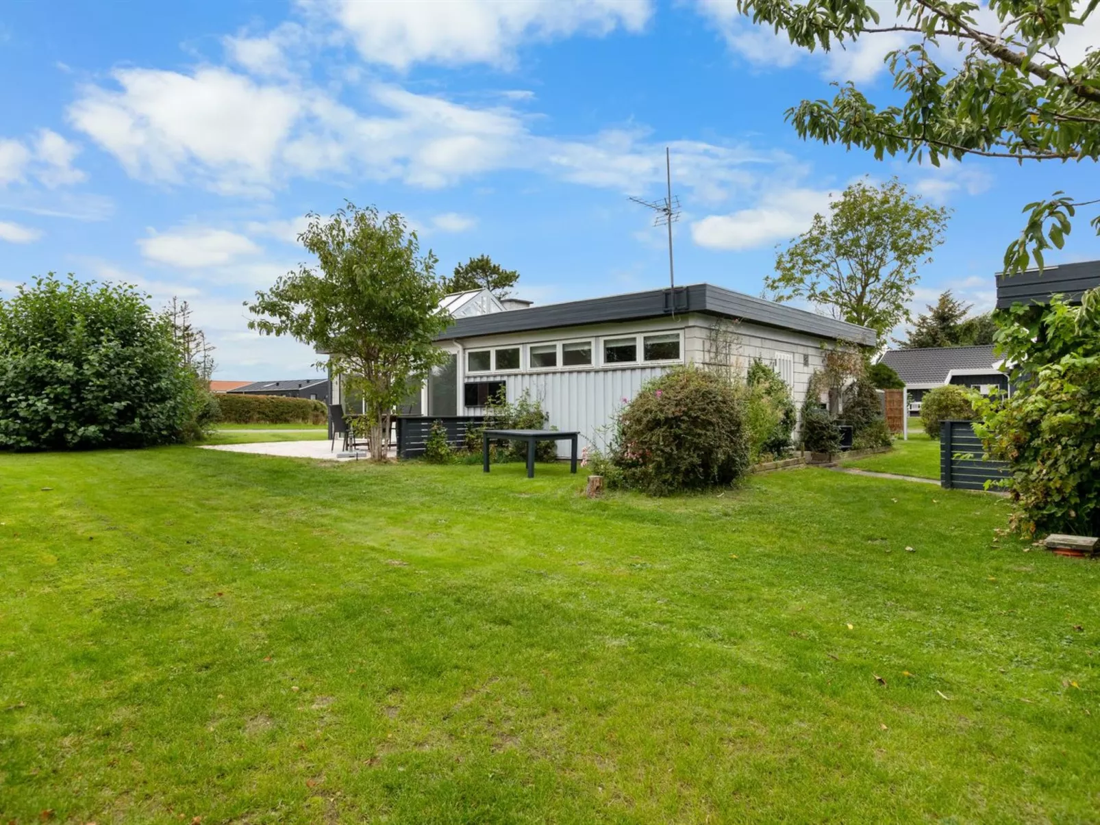 "Rikkart" - 100m from the sea-Dehors