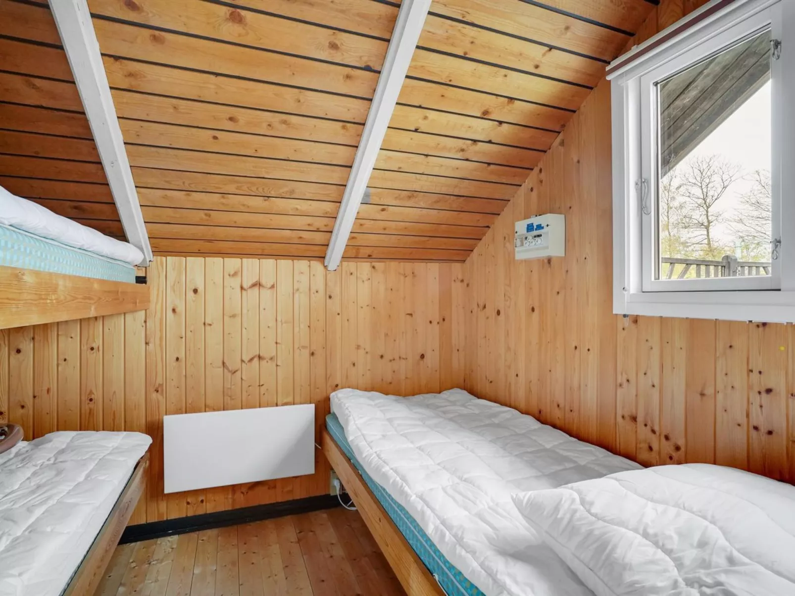 "Henrieke" - 250m to the fjord-Inside