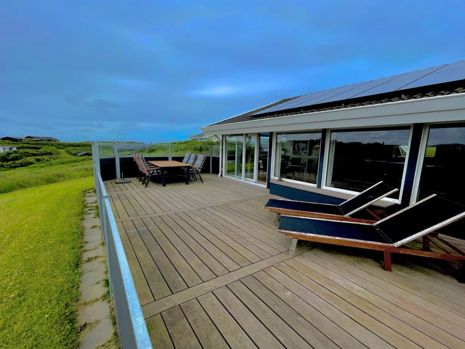 "Alfhild" - 297m from the sea-Outside